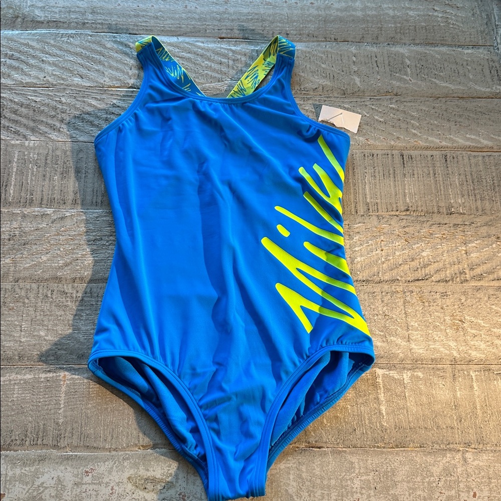 Nike Swim Girls’ Script Logo Crossback One Piece Swimsuit Size M NWOT
